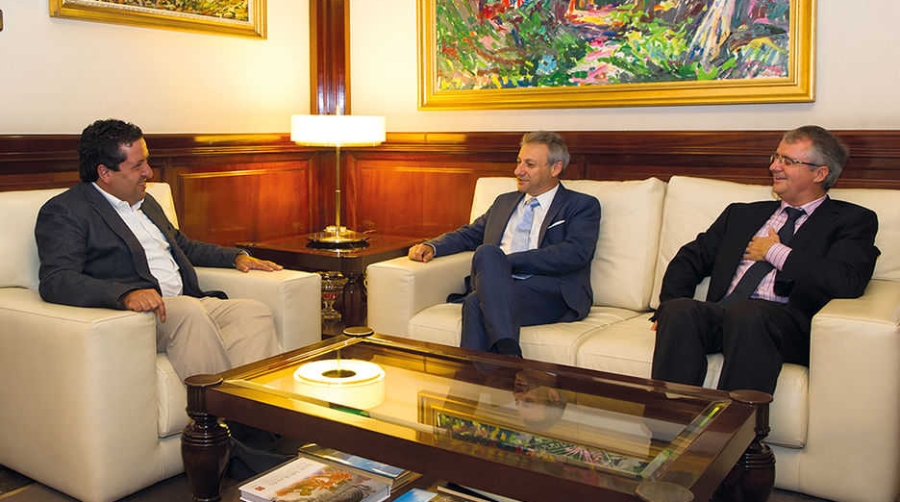 Diputaci&oacute;n y PortCastell&oacute; promocionar&aacute;n la provincia como destino crucer&iacute;stico