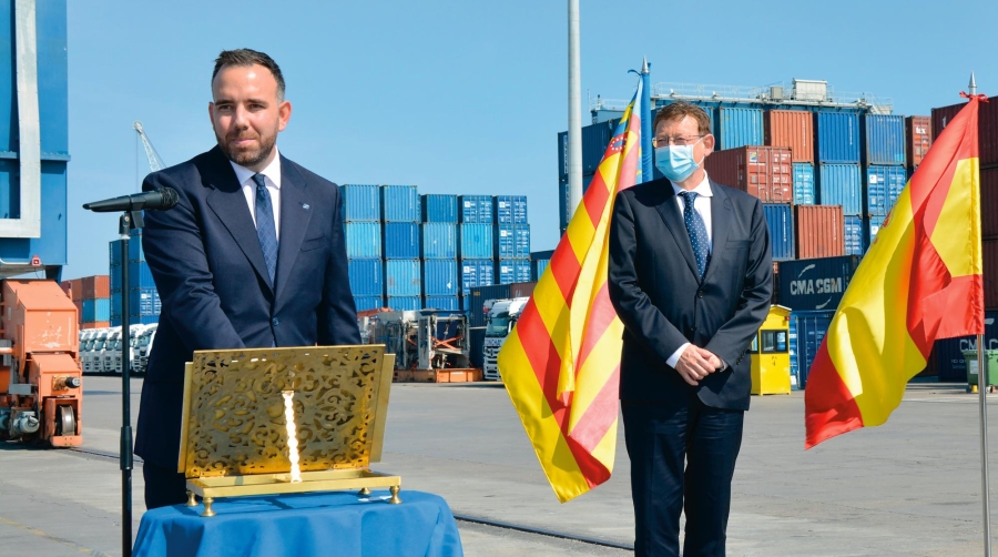 Rafa Simó y Ximo Puig, el día de la toma de posesión de Simó como presidente de la Autoridad Portuaria de Castellón. Foto: Raúl Tárrega.