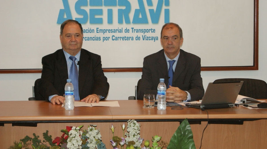 Asetravi explica las claves del nuevo Documento de Control ante medio centenar de profesionales vizca&iacute;nos