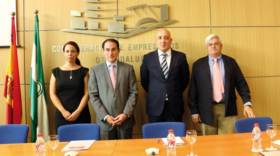 El Cl&uacute;ster Mar&iacute;timo Marino de Andaluc&iacute;a se presenta al empresariado