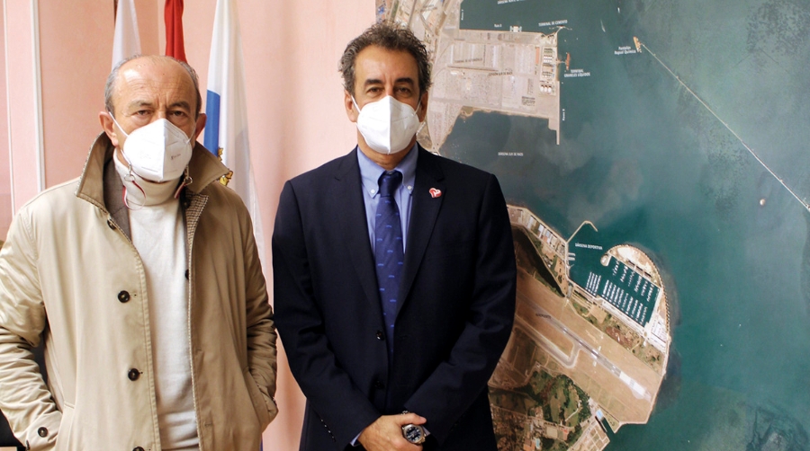 Mart&iacute;n subraya la aportaci&oacute;n de la comunidad portuaria al &eacute;xito del Puerto de Santander