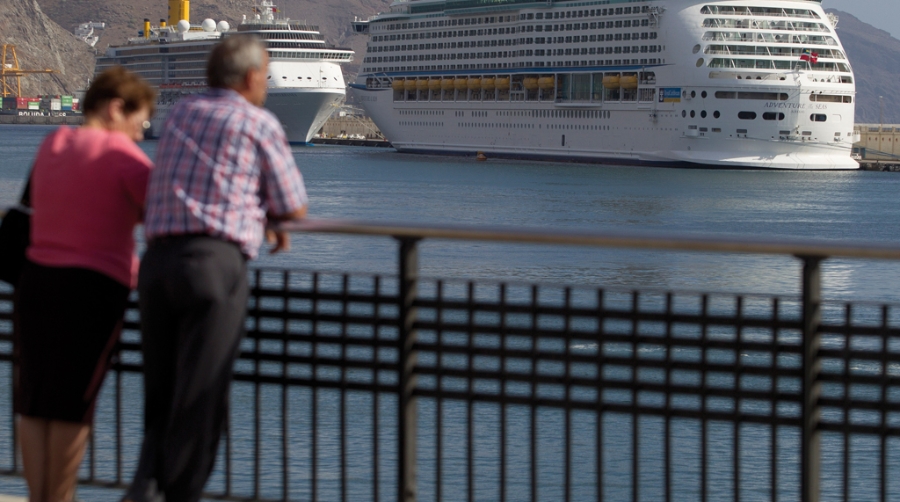 Los puertos de Tenerife, M&aacute;laga y T&aacute;nger se unen para atraer cruceros todo el a&ntilde;o