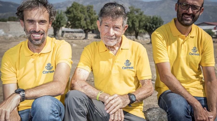 Correos patrocina la conquista del Dhaulagiri del alpinista Carlos Soria y su equipo