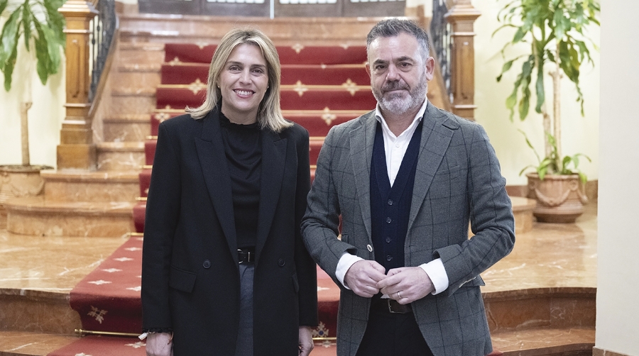 Marta Barrachina, presidenta de la Diputación de Castellón junto a José Luis Díez, vicepresidente segundo y conseller de Presidencia de la Generalitat Valenciana.