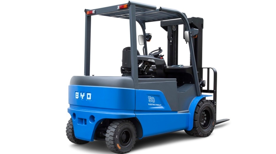 La nueva ECB50 es una carretilla elevadora el&eacute;ctrica 100% de 5 toneladas.