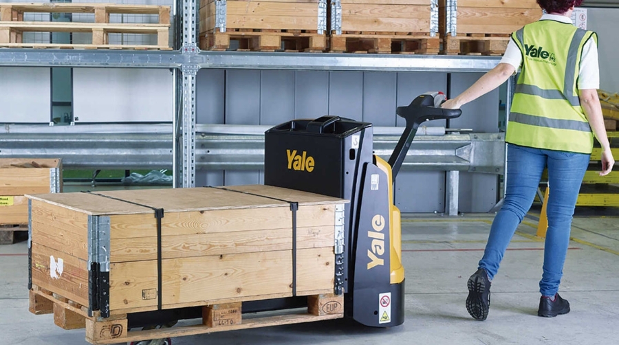 Yale Europe Materials Handling presenta dos innovaciones dentro de su gama de transpaletas para operarios a pie.