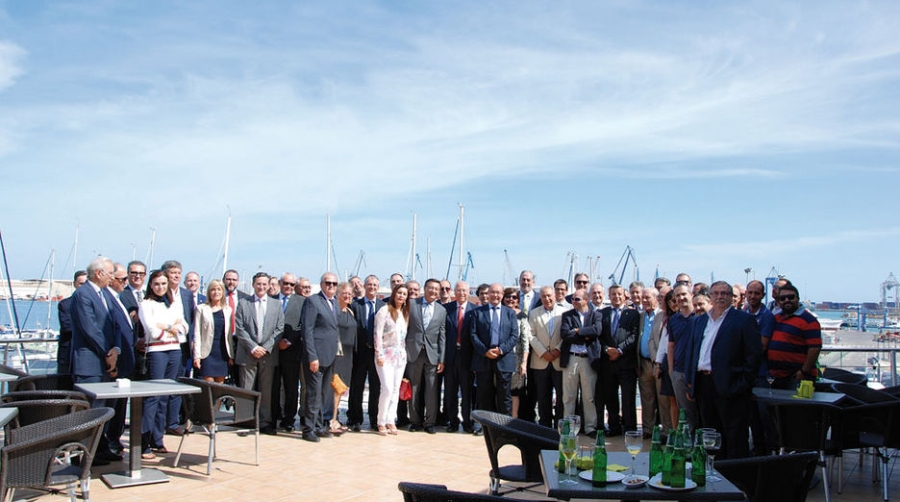 La comunidad portuaria de Castell&oacute;n reconoce la labor&nbsp;de Juan Jos&eacute; Monzon&iacute;s al frente de la Autoridad Portuaria