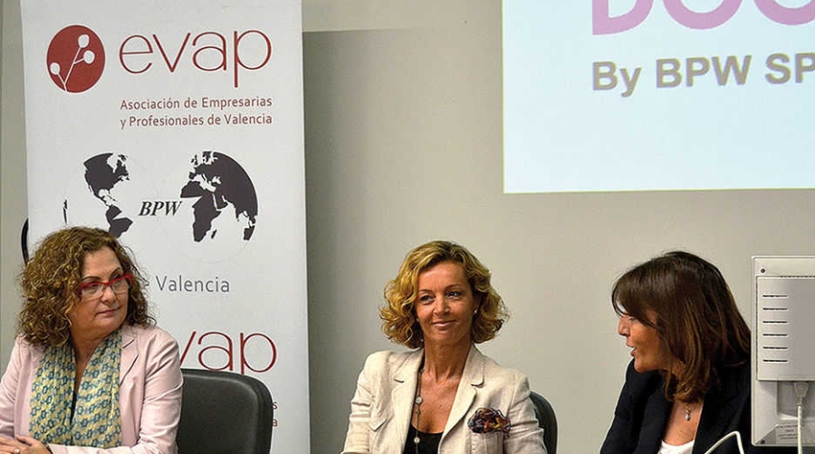 Mar Casanova inaugura los talleres de internacionalizaci&oacute;n de la EVAP