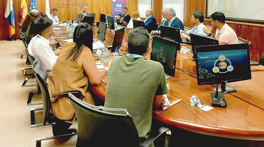 Un momento de la presentación en la Autoridad Portuaria de Las Palmas.