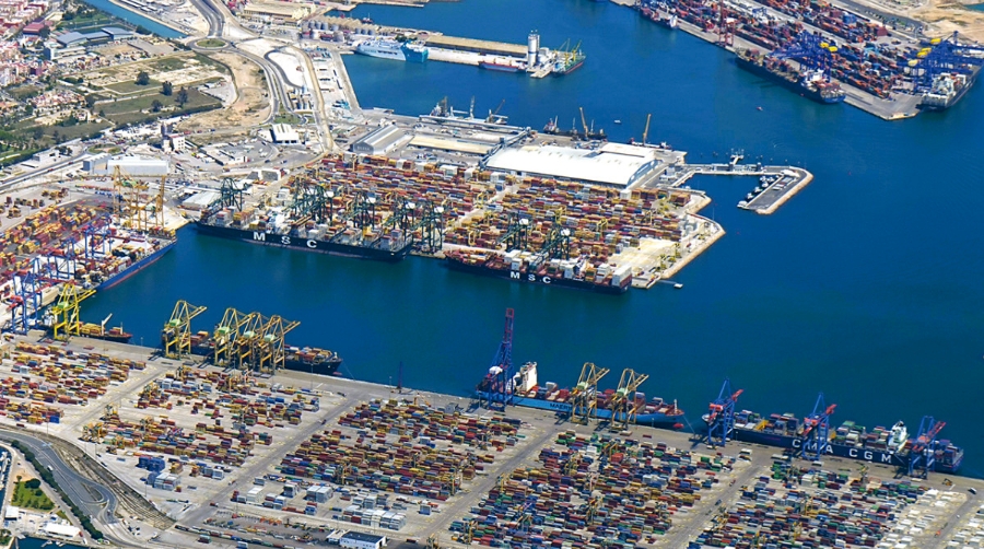 Las terminales de contenedores del puerto de Valencia ampl&iacute;an hoy su horario