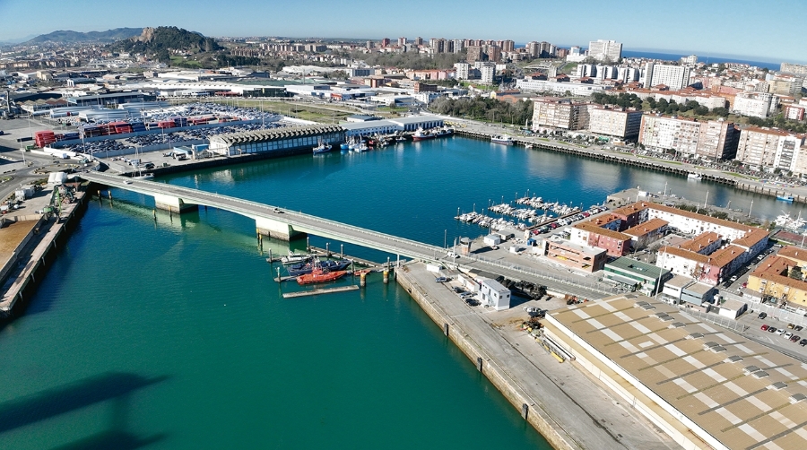 Muelle de la Margen Norte del Puerto de Santander.