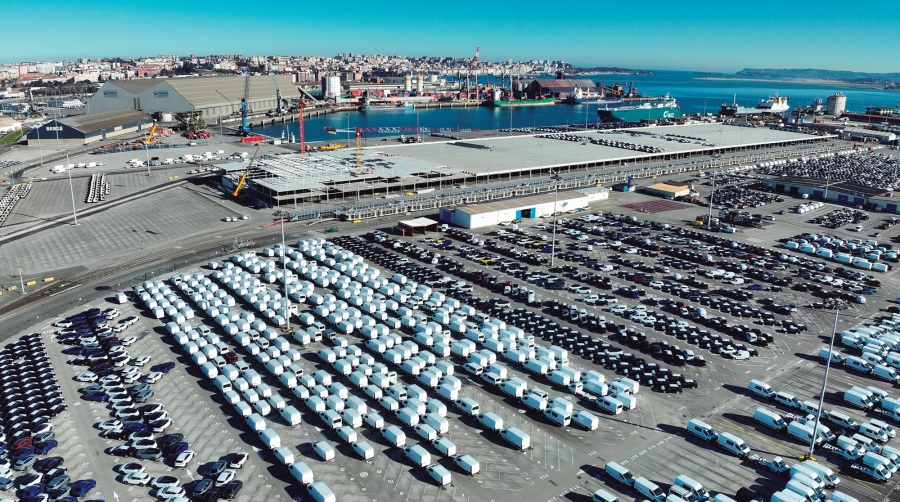 El documento recoge los principales ejes de actuación sobre los que se asentará el futuro próximo de la principal infraestructura de Cantabria.