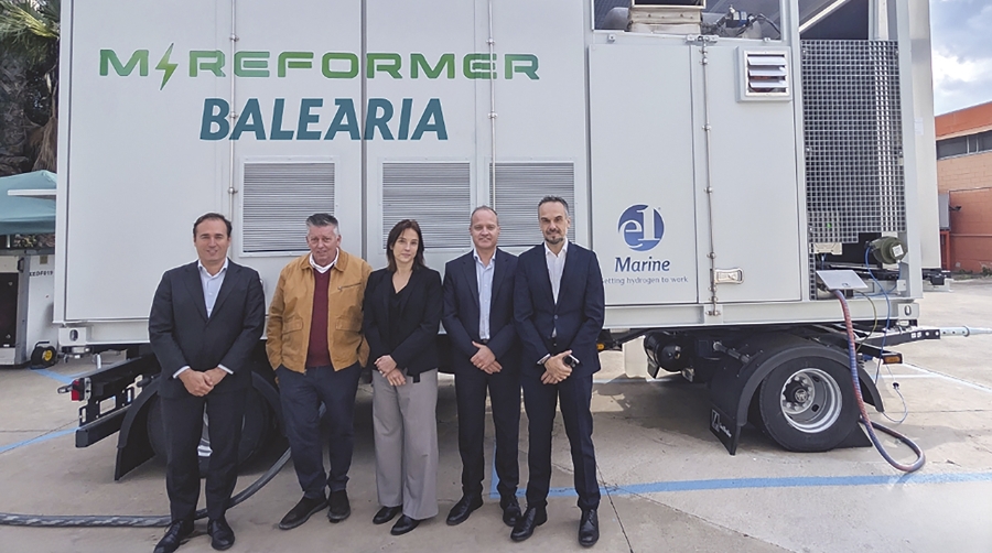 Jordi Priu (CEO DE Methanol Reformer), José Poblet (director de Cotenaval), Elena Rivera (responsable de Proyectos Europeos de Baleària), Javier Cervera (director corporativo de Relaciones Institucionales y Transición Energética de Baleària) y Javier Torres (director general de Methanol Reformer).