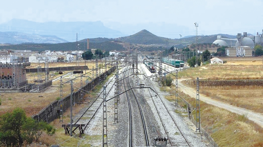 Transportes adjudica obras por valor de 64 millones para ampliar vías ferroviarias de mercancías hasta 750 metros