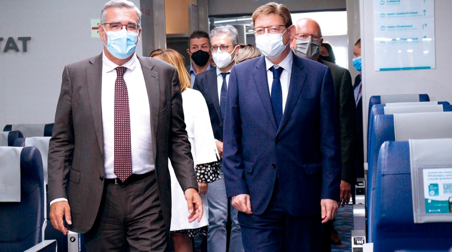 Adolf Utor, presidente de Bale&agrave;ria, y Ximo Puig, presidente de la Generalitat.