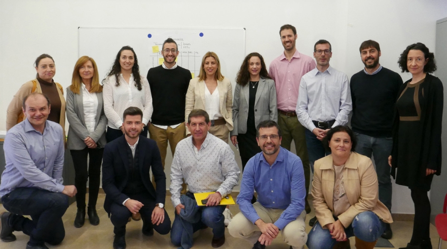 La APV avanza en la reducci&oacute;n del impacto ambiental de los camiones que operan en el puerto de Valencia