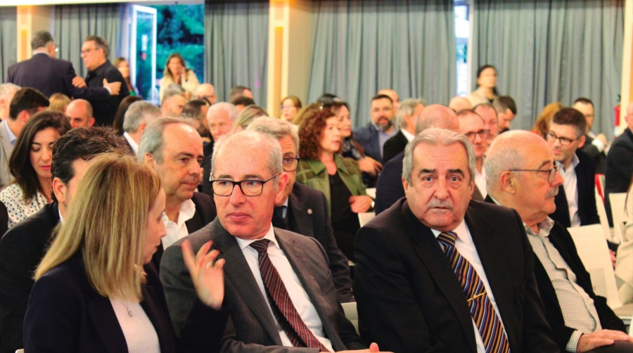 Nadal alaba el trabajo de los transitarios para “potenciar el comercio exterior de Catalunya”