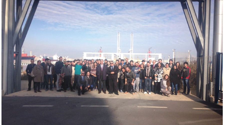El Puerto de Castell&oacute;n muestra sus instalaciones a los alumnos de ingenier&iacute;a