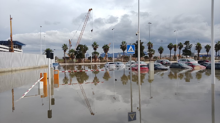 El temporal complica el acceso a la Estación Marítima del Puerto de Algeciras