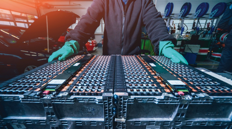 DB Schenker impulsa la movilidad ecol&oacute;gica con un nuevo servicio log&iacute;stico para la industria de las bater&iacute;as
