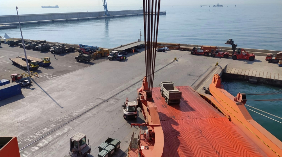 El puerto de Castell&oacute;n acoge la operativa de descarga de material militar procedente de Irak