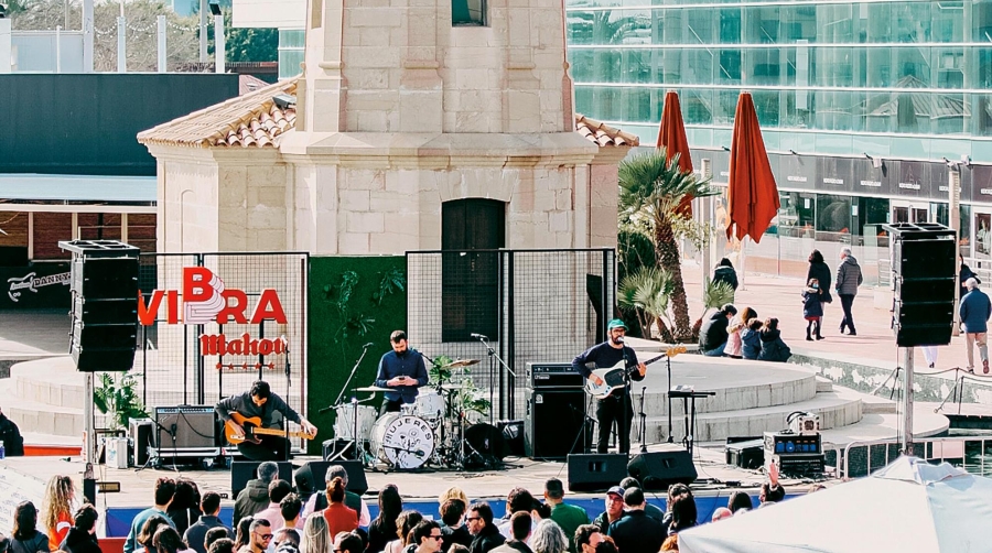 El programa de “Al Port” incluye conciertos y coloquios.