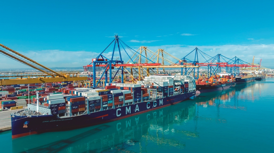 CSP Iberian Valencia Terminal profundiza en la adquisición de nueva maquinaria con la que poder atender a las exigencias del mercado del shipping.