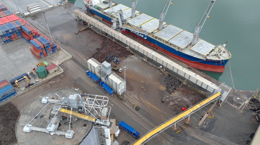Cinco empresas optan a construir los nuevos muros para graneles en Raos 2 del puerto de Santander