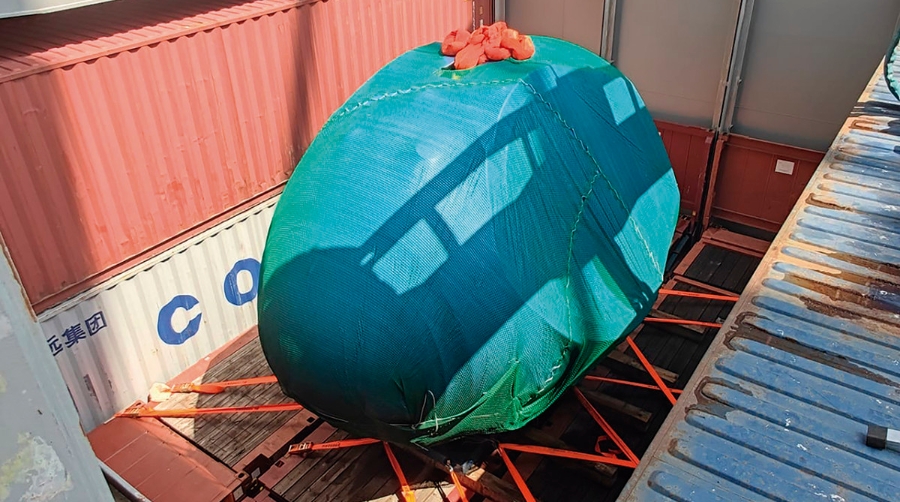 CSP Iberian Valencia Terminal descarga un nacelle de m&aacute;s de 50 t de peso