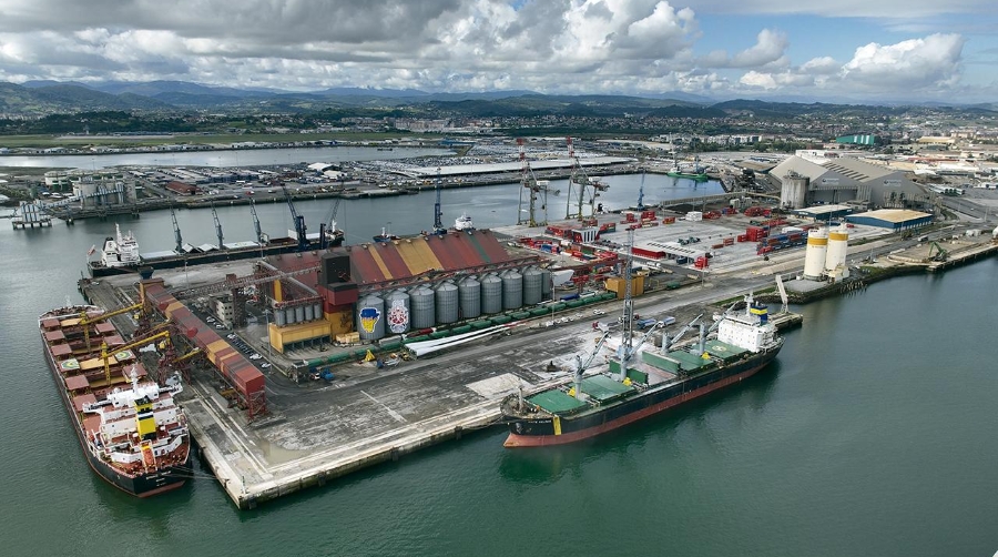 El recinto cántabro está cerca de alcanzar la cifra de los 7 millones de toneladas al cierre del año.