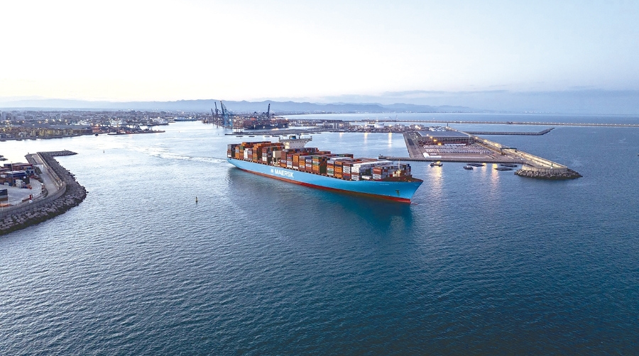 Maersk espera volver a retomar pronto la navegación por el Canal de Suez.