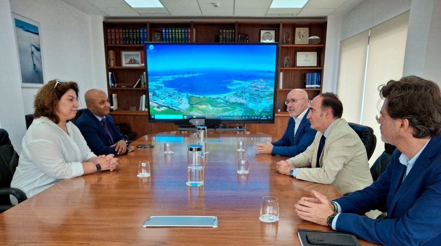 Landaluce se reúne con el cónsul de Marruecos en Algeciras para abordar la próxima OPE