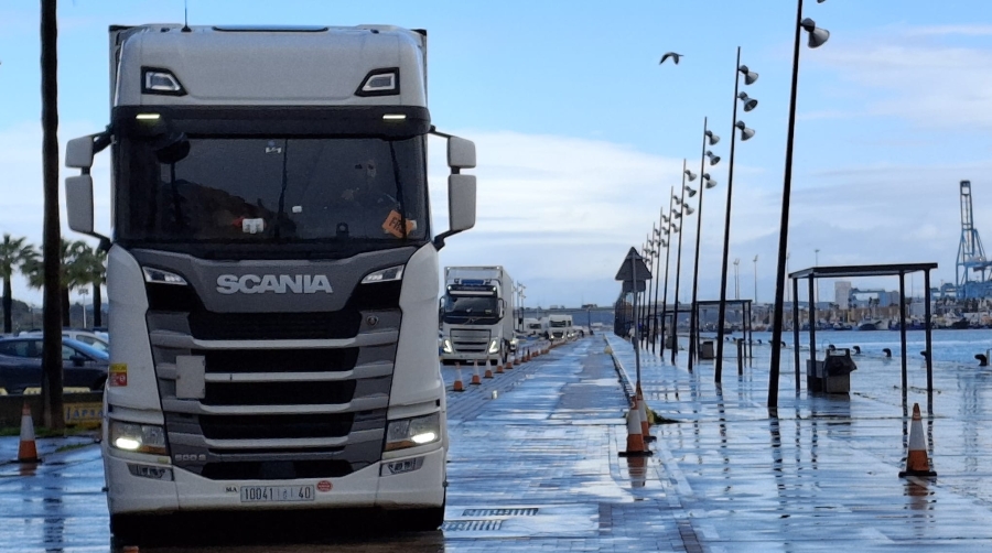 El acceso a camiones con destino a Tanger Med sigue restringido.