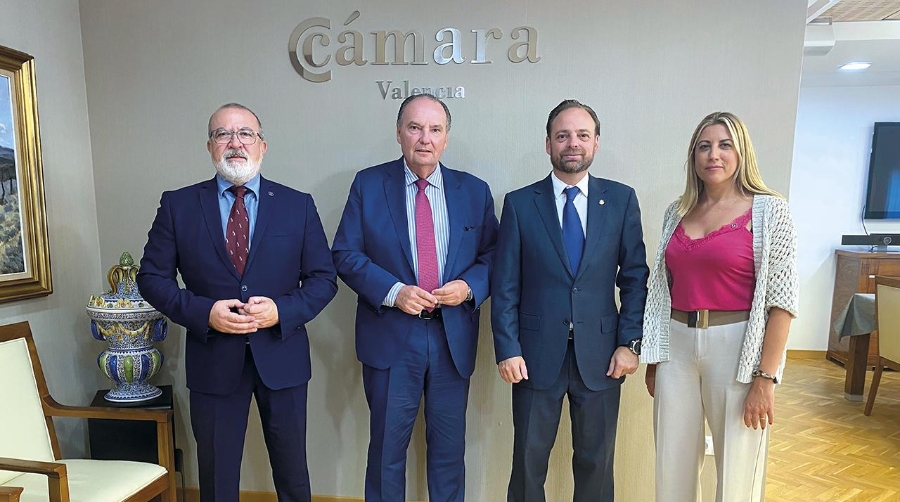 Antonio Crespo, vicepresidente 1º de Propeller Valencia; José Vicente Morata, presidente de Cámara Valencia; Alfredo Soler, presidente de Propeller y Lorena Ballester, vicepresidenta 3ª de Propeller.