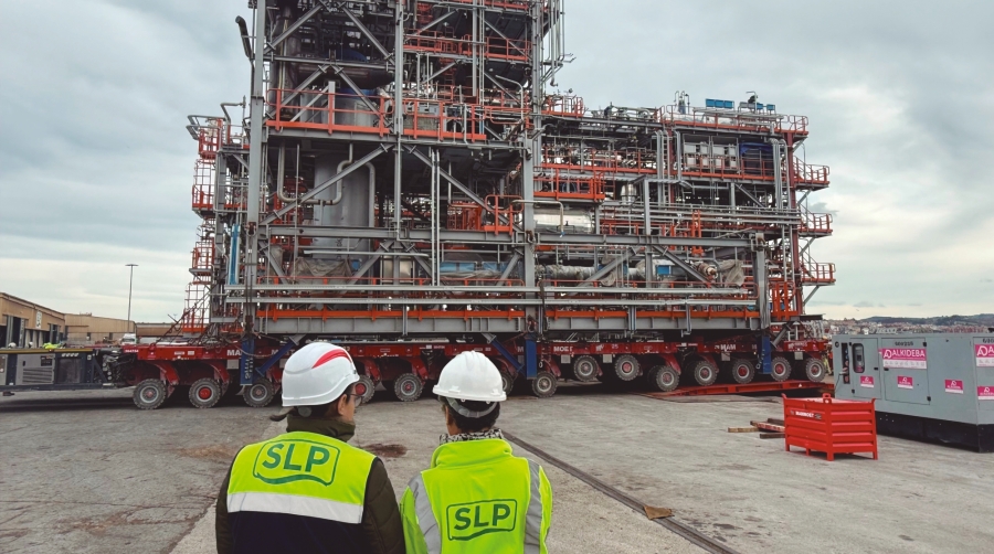 La operativa ha consistido en la carga de cuatro módulos de grandes dimensiones con destino a la nueva planta de hidrógeno del Puerto de Bilbao.