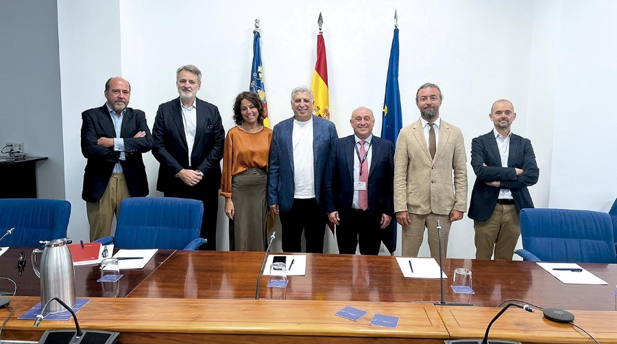 Valenciaport estrecha relaciones con el Puerto de Beirut