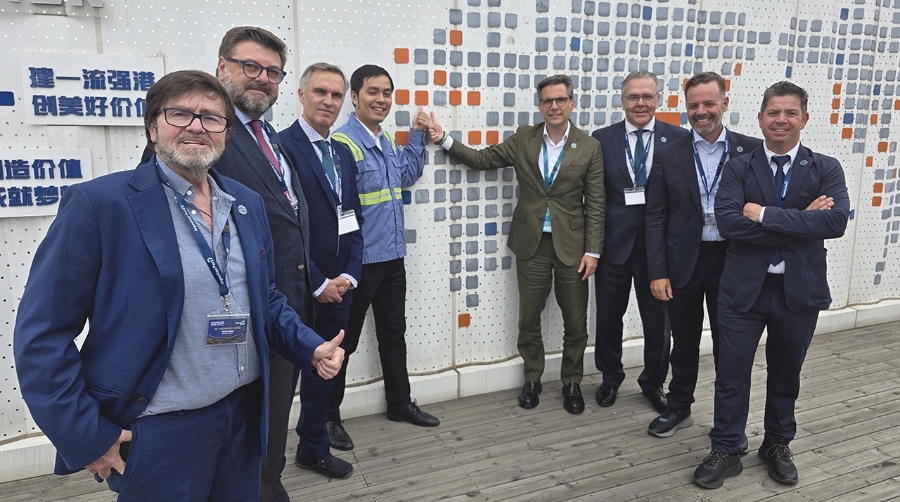El Puerto de Algeciras afianza sus relaciones con el Puerto de Ningbo