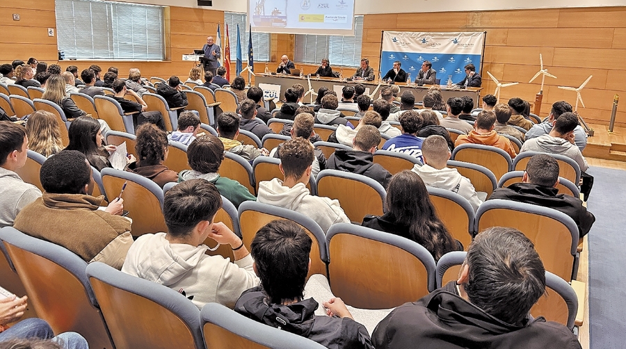 El Puerto de Avilés ha acogido esta mañana la jornada “Conecta con el Puerto”.