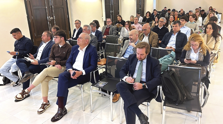Valenciaport y CEL trabajan en un acuerdo de colaboración