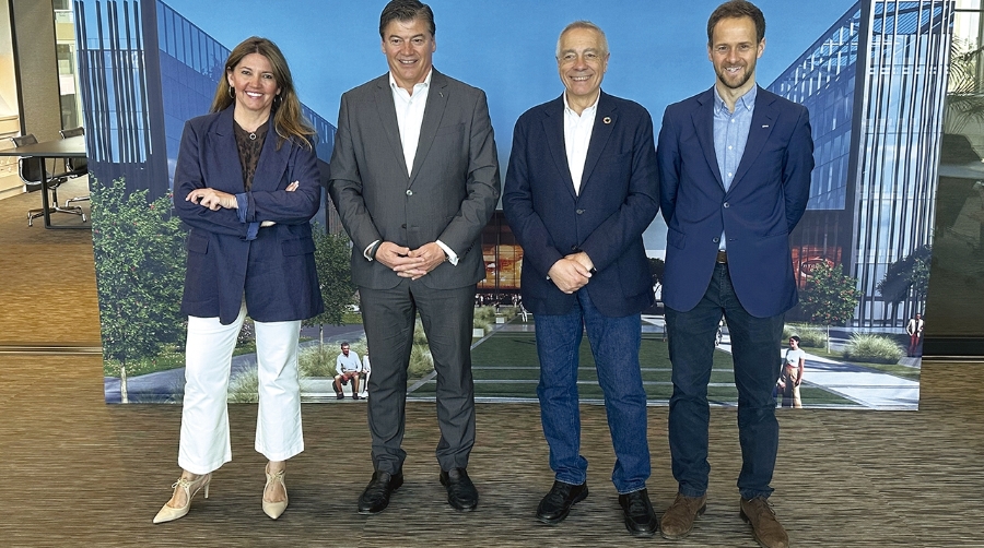 Blanca Sorigué (CZFB), Antoni Cañete (Pimec), Pere Navarro (CZFB), Josep Soto (Pimec).