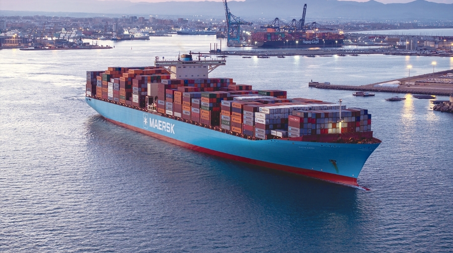 El “Evelyn Maersk” saliendo del Puerto de Valencia.