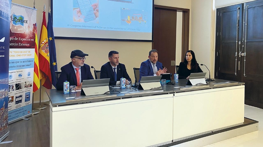Valenciaport acoge el III Congreso TuComex de comercio exterior