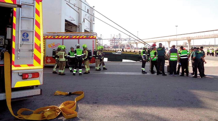 El buque “Ciudad de Alcudia” de Trasmed sufre un incendio sin daños en el Puerto de Valencia