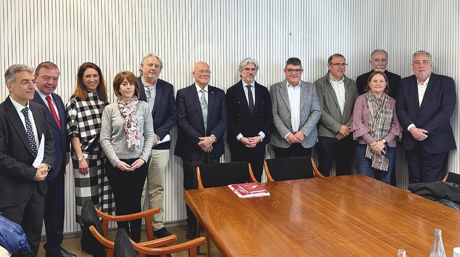 La mesa de trabajo impulsará la competitividad e innovación del sector logístico.