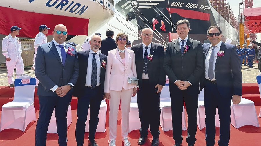 Delegación de GNV en el acto de recepción del “GNV Orion”.