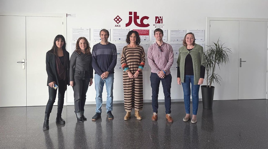 Un momento de la visita de la delegación de PortCastelló.