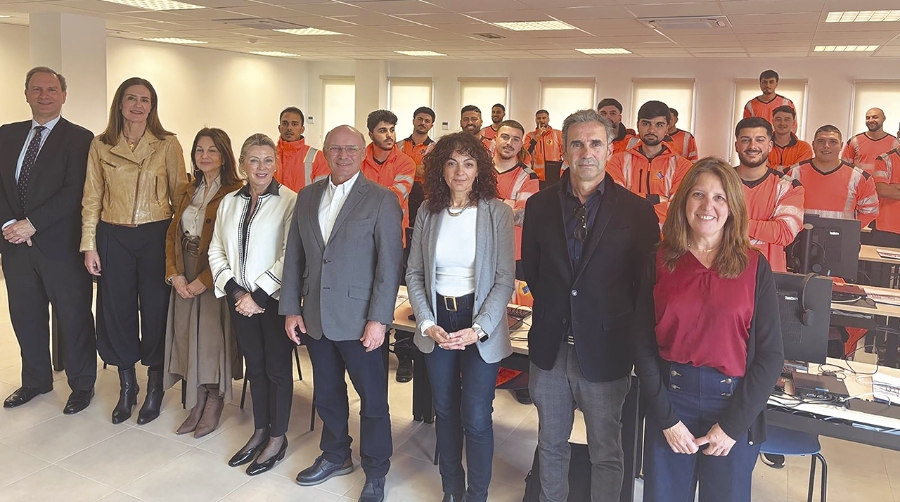 El curso tiene una duración total de 850 horas y se impartirá en las nuevas instalaciones del Instituto de Estudios Portuarios.