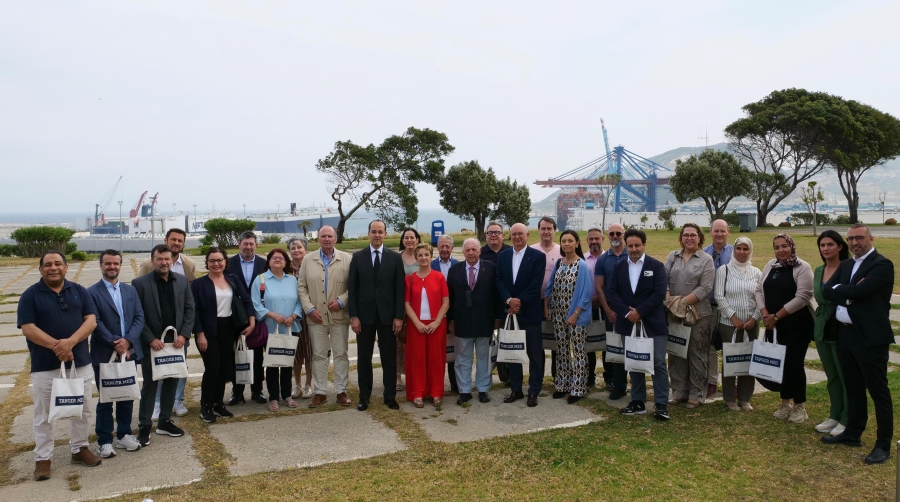 La misión empresarial valenciana a Marruecos visita Tánger Med