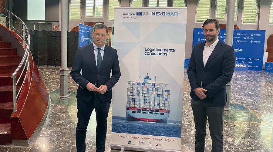 El presidente del Puerto de Huelva, Alberto Santana, junto al presidente de la Cámara de Comercio de Huelva, Daniel Toscano.
