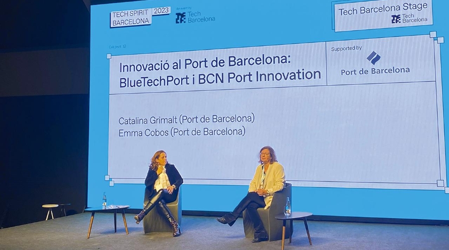 Emma Cobos, directora de Innovación y Estrategia de Negocio de Port de Barcelona, y Catalina Grimalt, subdirectora general de Organización y Recursos Internos, participando en el Tech Spirit 2023.